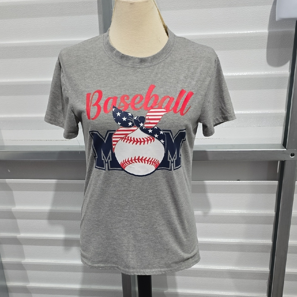 Gray Baseball Mom‎ Womens T-Shirt Size Small